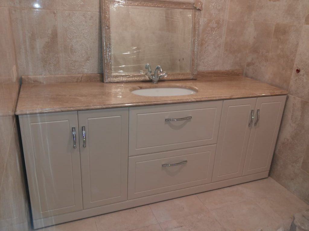 tumba stol zakaz mramor furniture