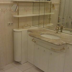 Комплект меблів із мармуровою стільницею